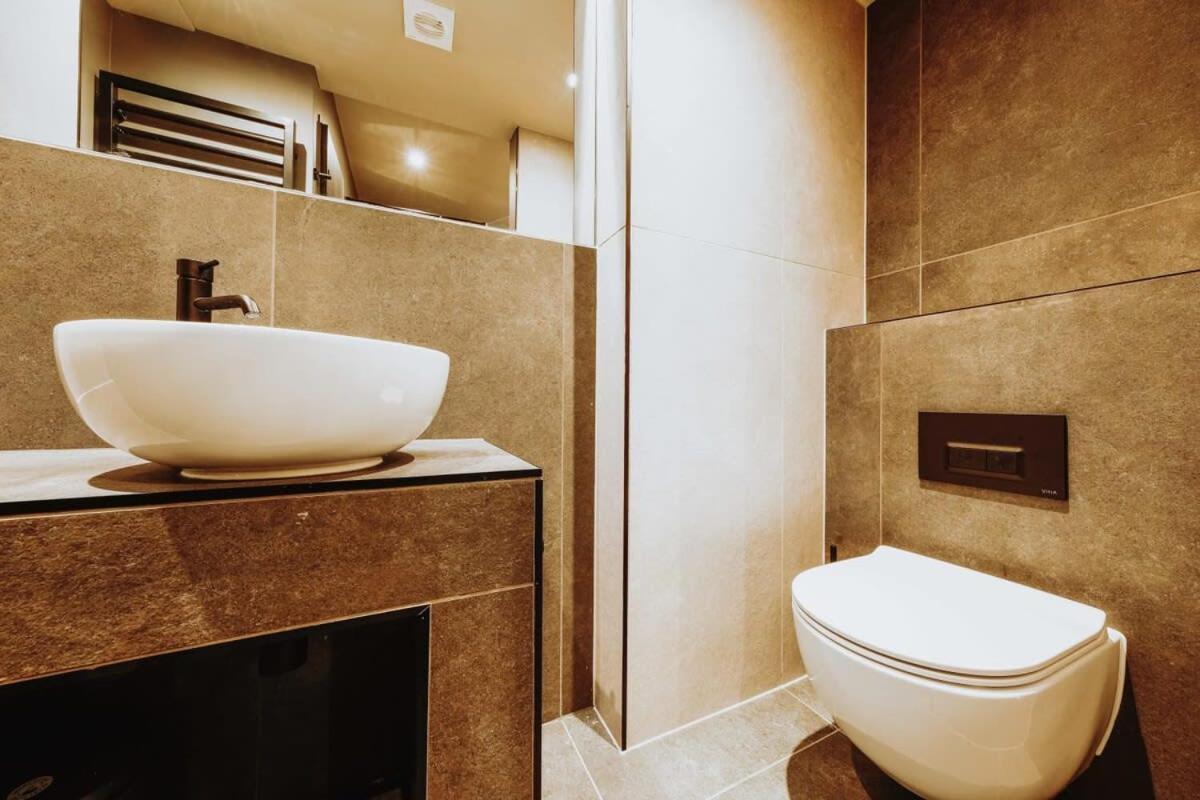Clifton 32 - Garden Flat With Hot Tub - Hopewell Apartment บริสตอล ภายนอก รูปภาพ