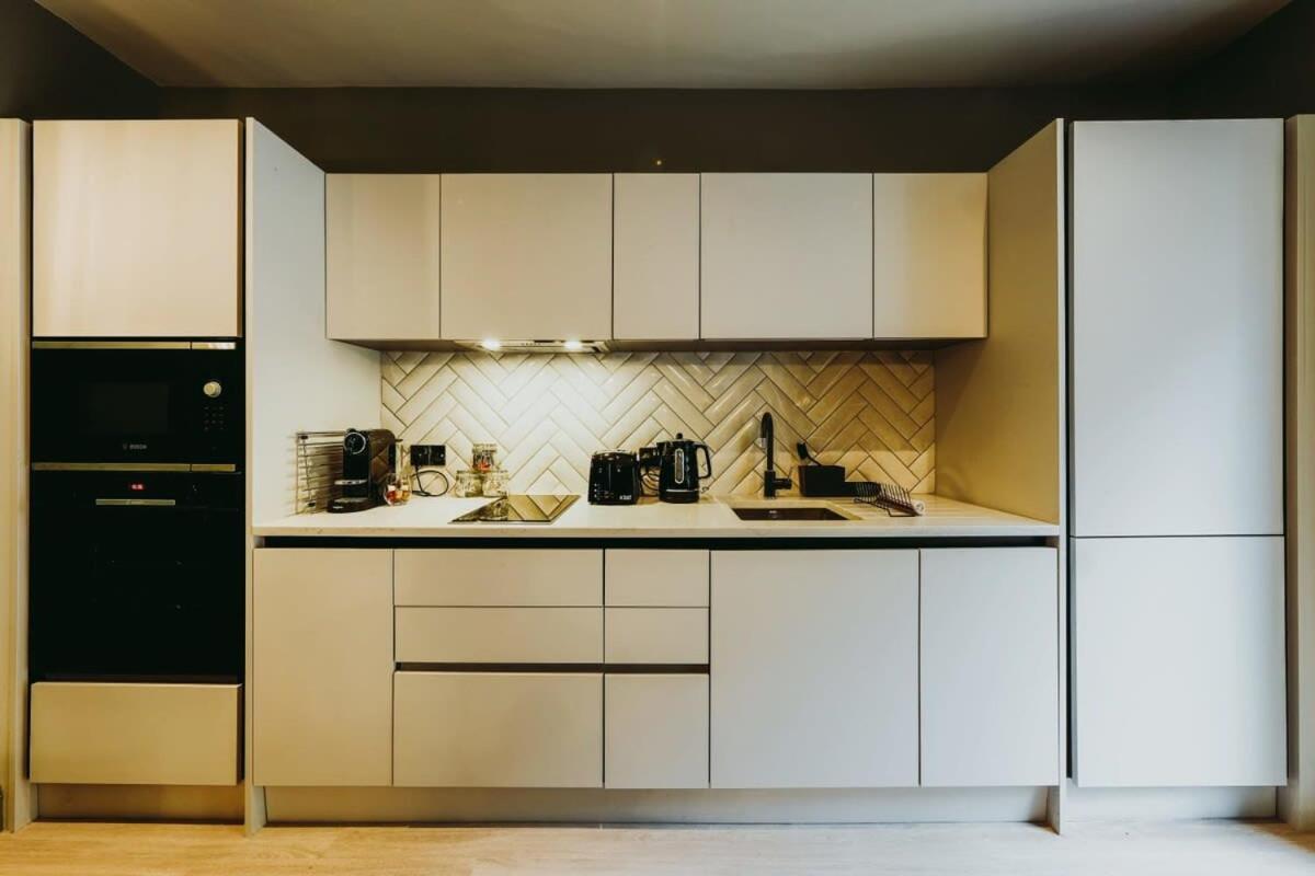 Clifton 32 - Garden Flat With Hot Tub - Hopewell Apartment บริสตอล ภายนอก รูปภาพ